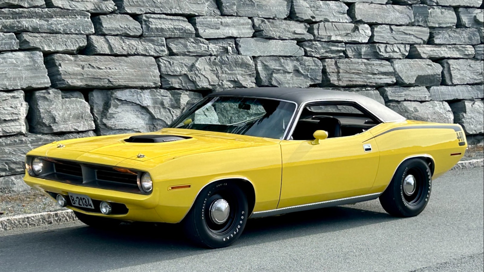 1970 Plymouth Cuda 440 six barrel